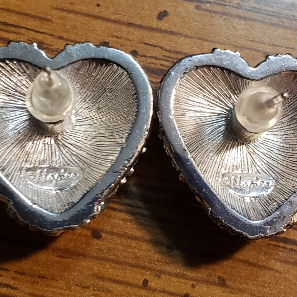 Beautiful Vintage Napier Silvertone Heart Pierced Earrings with crystals - Picture 5 of 7